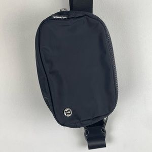 Lululemon belt bag